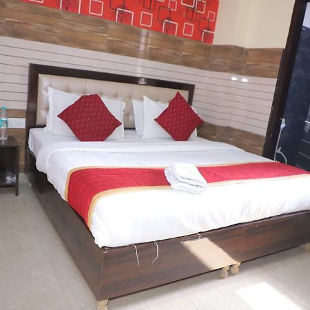 Hotel Aditya Residency Near Sector 63 Metro Station Noida Ngoại thất bức ảnh