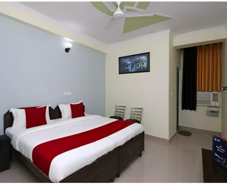 Hotel Aditya Residency Near Sector 63 Metro Station Noida Ngoại thất bức ảnh